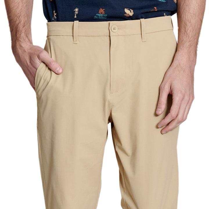 Pantalón Nylon Tech Chino