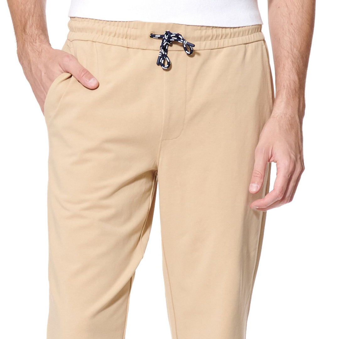 Pantalón con cordon de ajuste